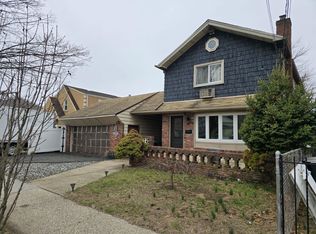 13542 124th St, Jamaica, NY 11420