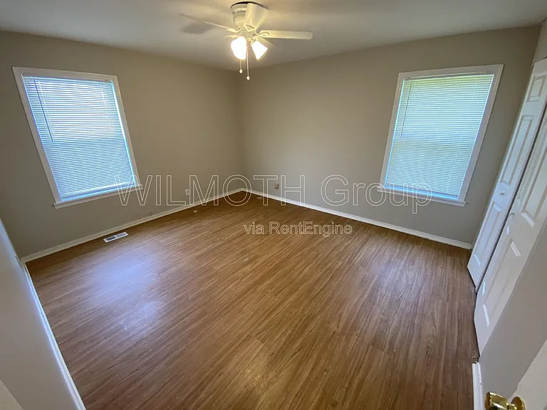 7910 Roy Rd — Photo 7