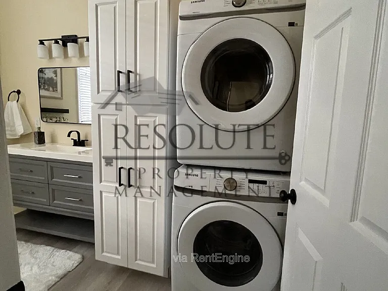 6009 Garrett Rd #A — Photo 11
