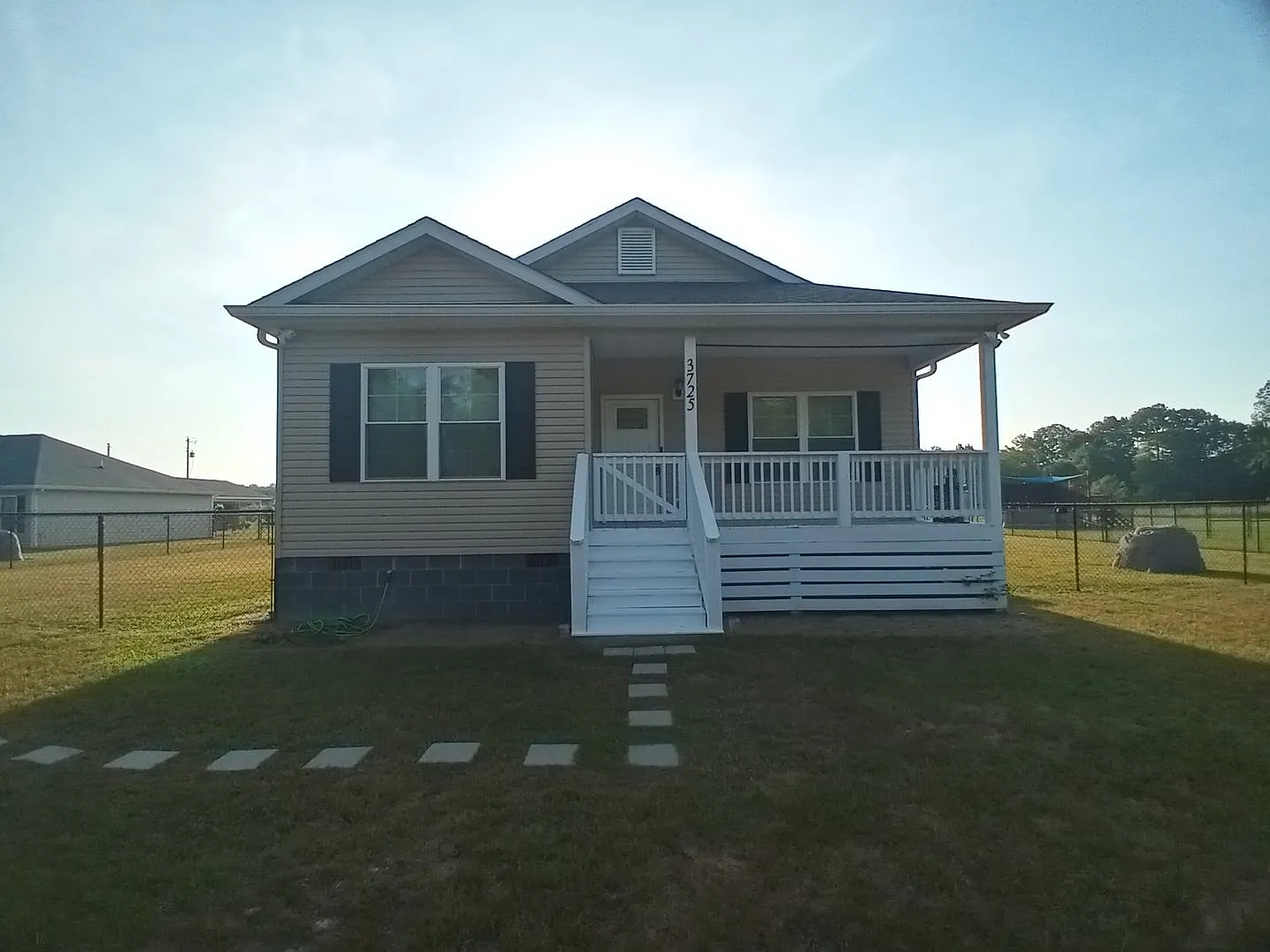 3725 Pinewood Road — Photo 2
