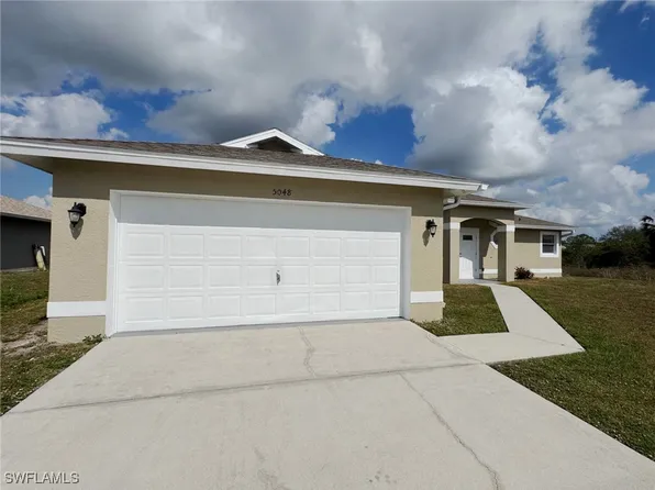 5048 Benton St, Lehigh Acres, FL 33971