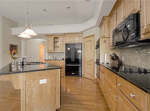 3rd image of 1448 SW Heartwood Dr