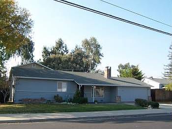 2nd image of 2612 Kennedy St