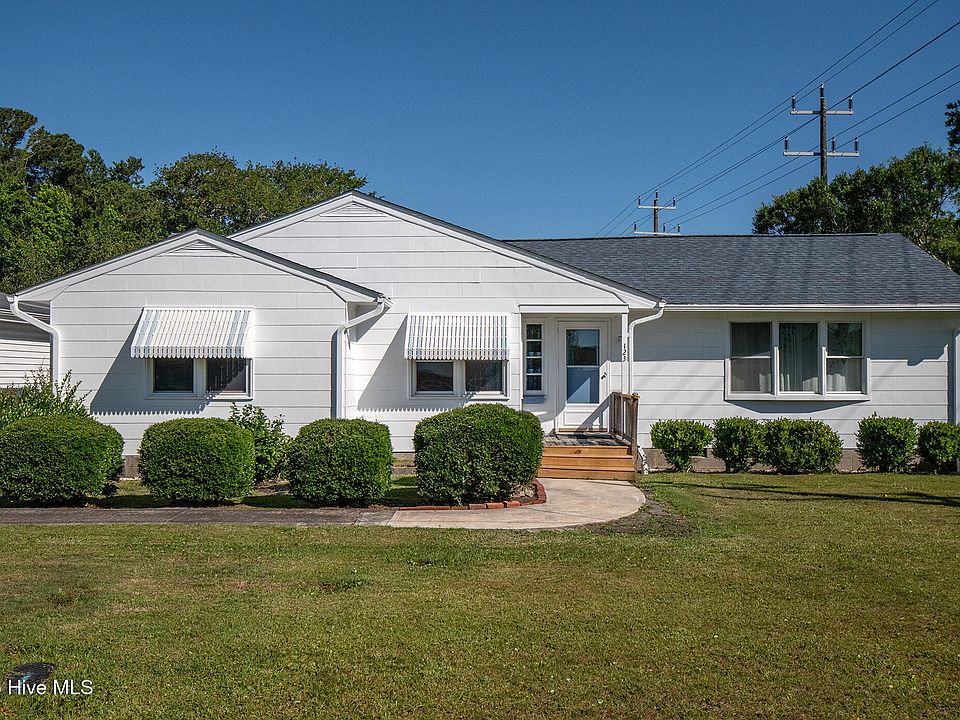 1st image of 123 Crescent Drive
