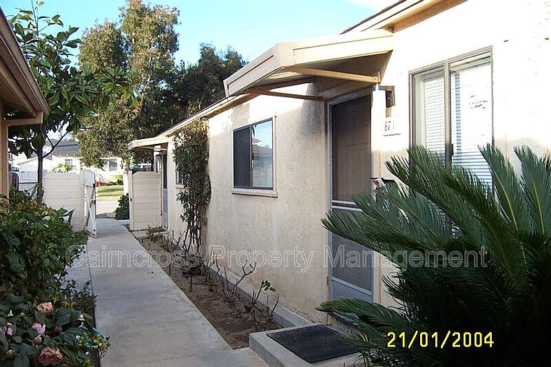 1st image of 869 Emerald St