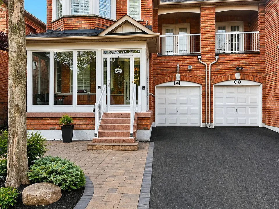 36 Windward Cres #BASEMENT
