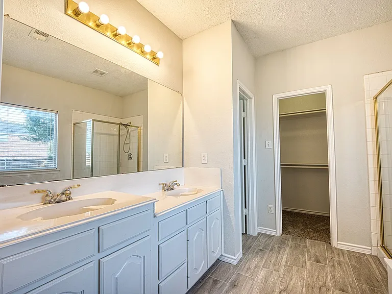 1532 Tanglewood Dr — Photo 33