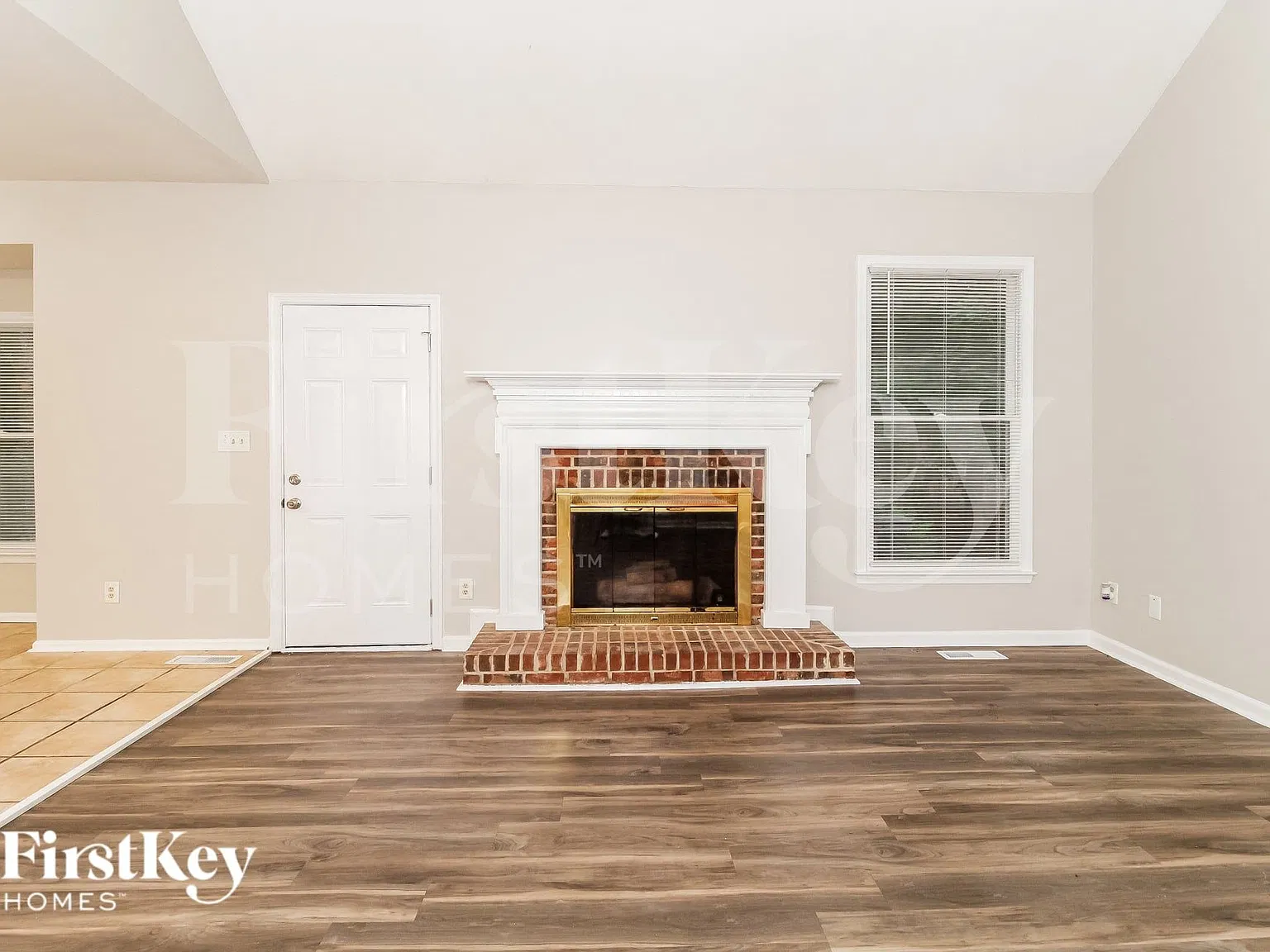 4 bed, 2.5 bath, 2854 sqft, $2,805 — Photo 3