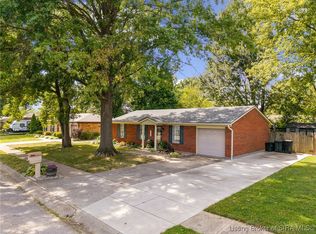 1311 Sunshine Ln, Jeffersonville, IN 47130