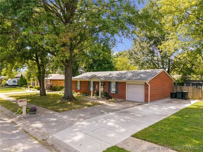 1311 Sunshine Lane, Jeffersonville, IN, 47130