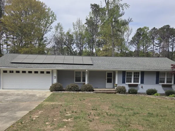 4064 Cedar Knoll Dr, Tucker, GA 30084