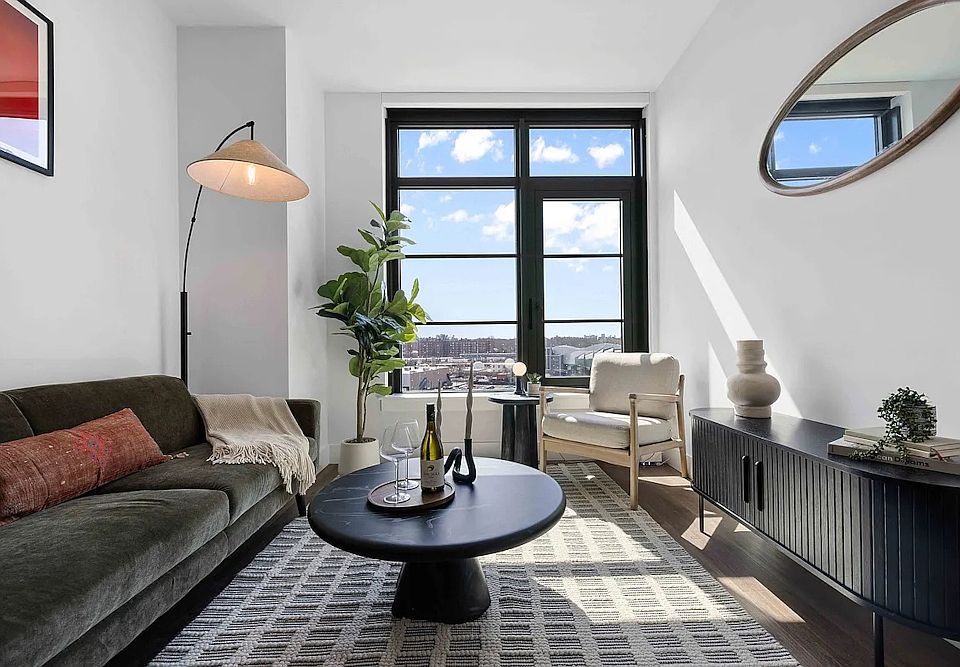 1st image of 34-35 44th St #501