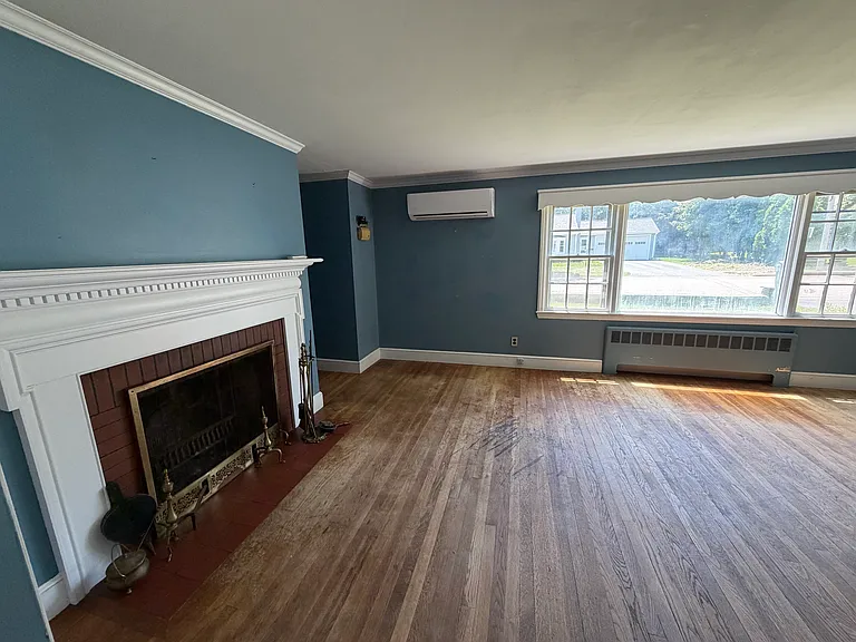11 Terrace Dr — Photo 4