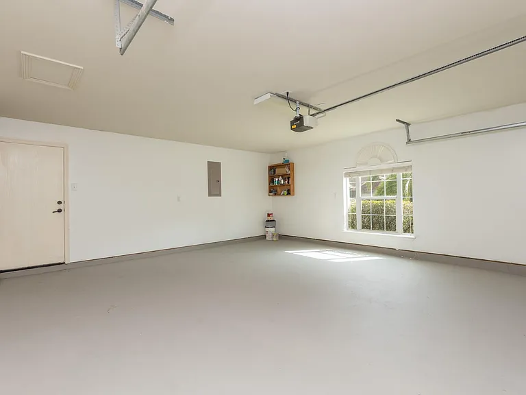 18611 Polo Meadow Dr — Photo 45