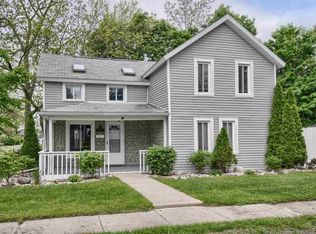 605 Park St, Fenton, MI 48430