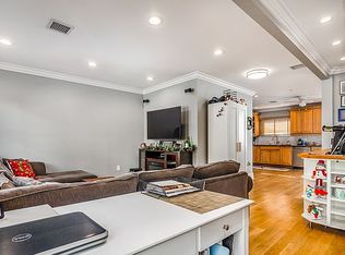 212 72nd St #3, Brooklyn, NY 11209