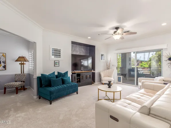 7401 W ARROWHEAD CLUBHOUSE Drive #2027, Glendale, AZ 85308
