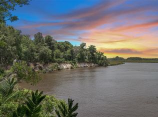 1113 Old River Rd, Darien, GA 31305