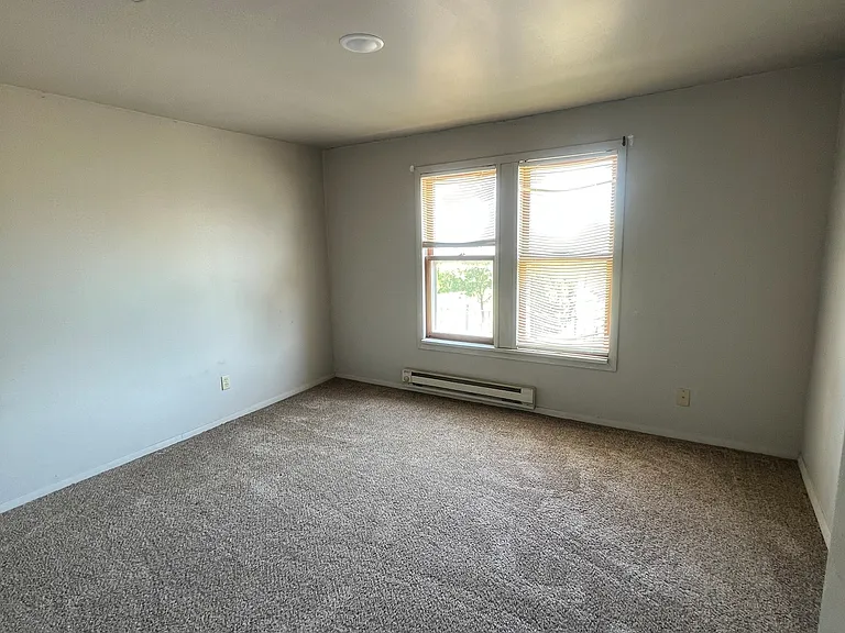 1408 Oshkosh Ave — Photo 6