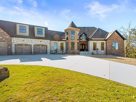 2nd image of 801 Greystone Blvd