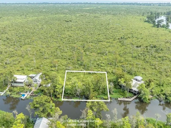 Bedico Creek Ln, Ponchatoula, LA 70454