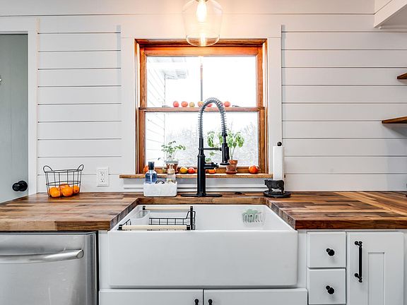 5th image of 8617 S Langdon Rd