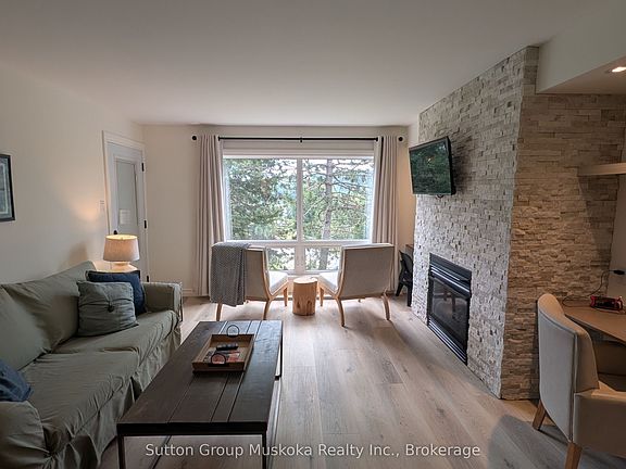 4th image of 205 Deerhurst Dr #52