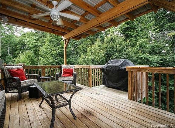 2nd image of 6013 Thorburn Way #100