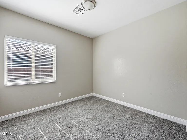 1759 W Paisley Dr — Photo 3