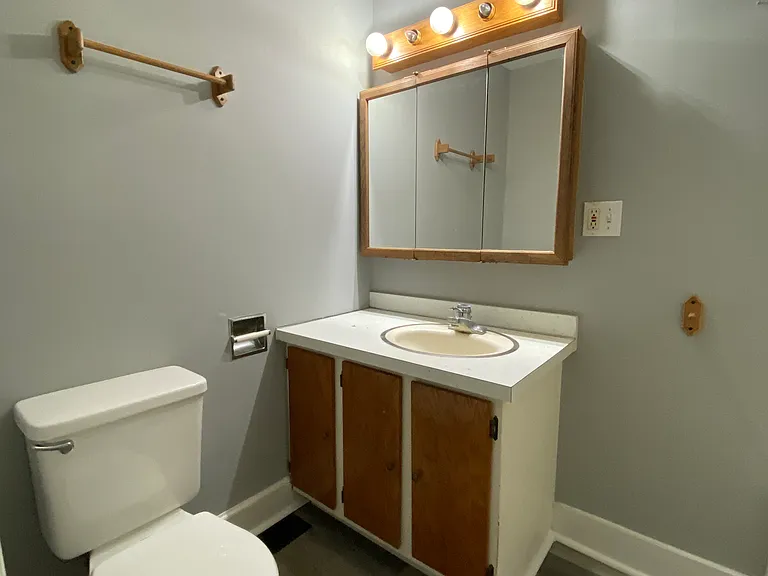509 N West St #1 — Photo 11