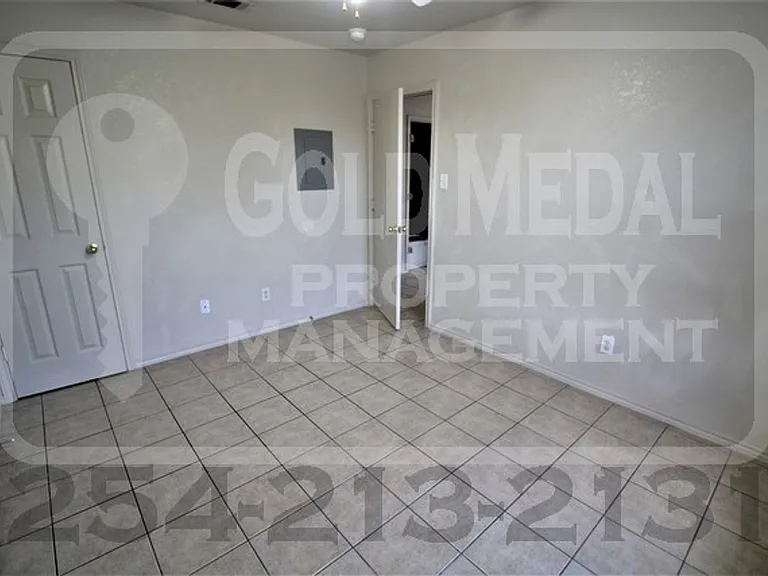 1619 Inca Dr — Photo 10