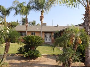 720 W Bloomingdale Ave, Dinuba, CA
