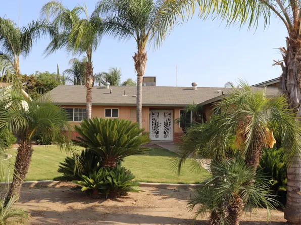 720 W Bloomingdale Ave, Dinuba, CA 93618