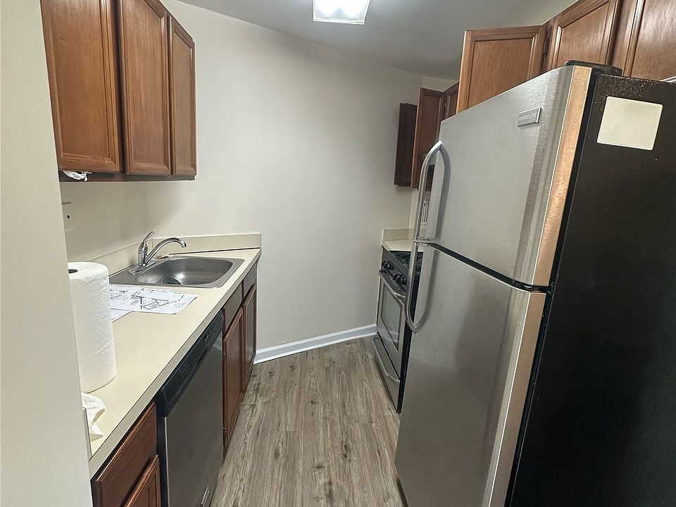 2nd image of 2 Bay Club Dr APT 17R