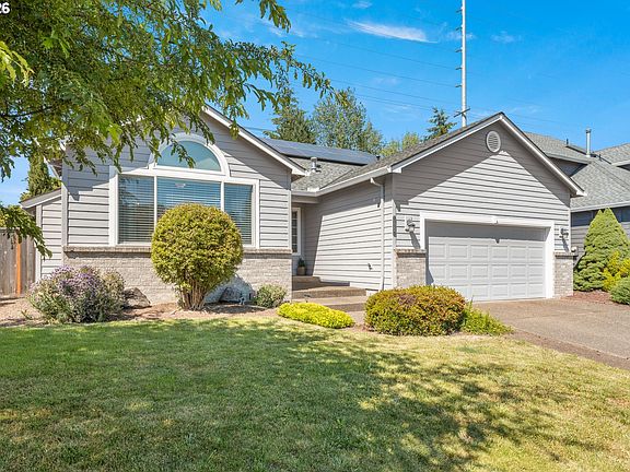 3rd image of 5867 SE Snowberry Ct