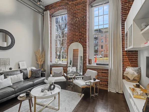 1350 Rosa L Parks Blvd APT 233, Nashville, TN 37208