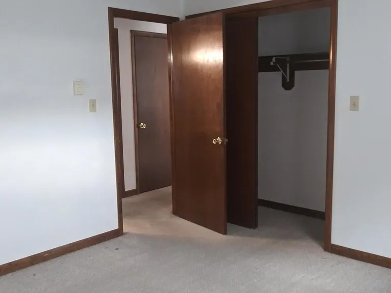 551 Family Dr — Photo 4
