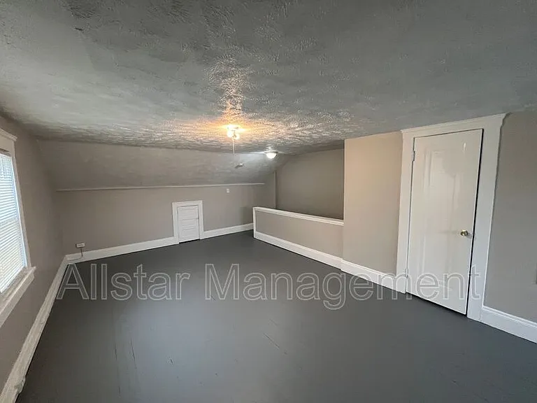 3301 Washington Blvd — Photo 26