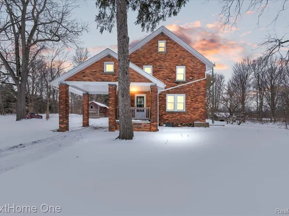 2981 Musson Rd, Howell, MI 48855