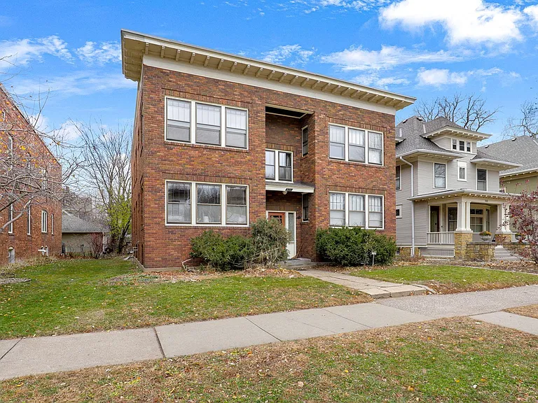 971 Goodrich Ave — Photo 7