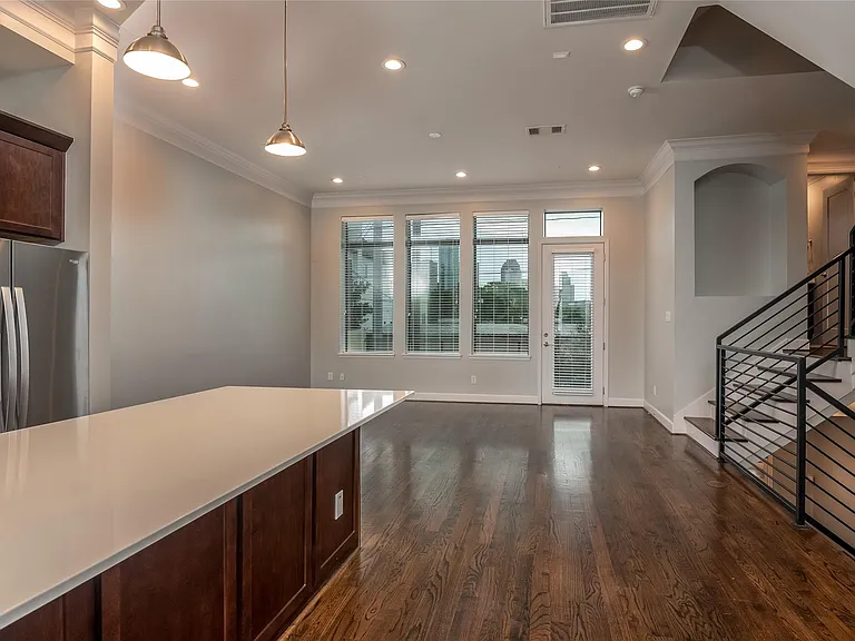 1418 Shearn St — Photo 12