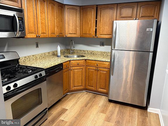 5th image of 9538 State Rd #B
