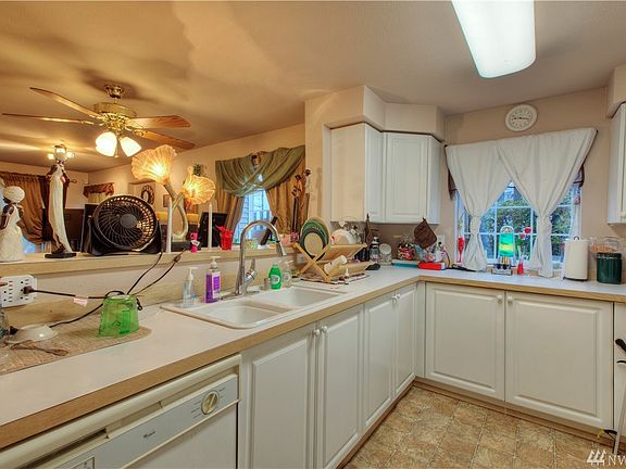 5th image of 13306 SE 272nd St APT I105