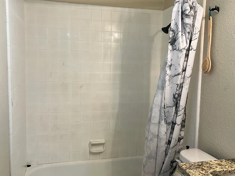 4915 Silent Lk — Photo 7
