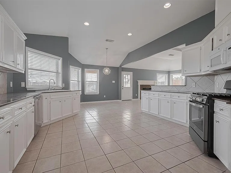 9631 Highland Pointe Dr — Photo 21