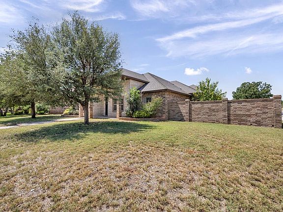 4th image of 4911 Crista Ln