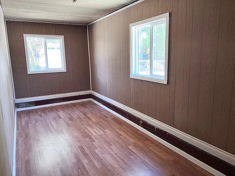 2158 W 1st Ave — Photo 14