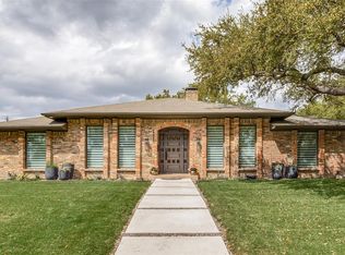 9219 Loma Vista Dr, Dallas, TX 75243