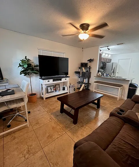 508 SE Crosspoint Dr — Photo 5