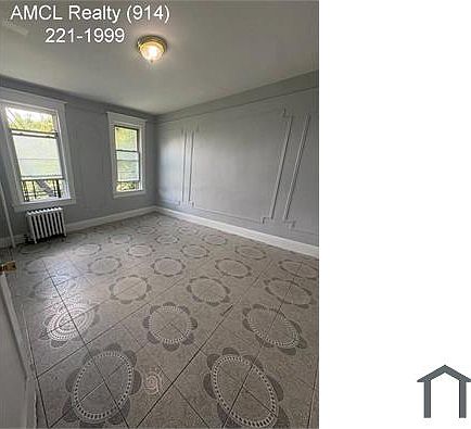 4th image of 127 Stanley Ave APT 2